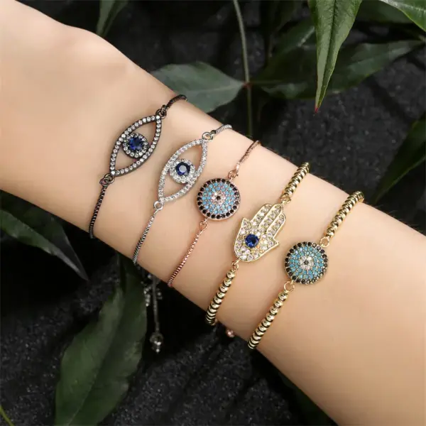 Wholesale Luxurious Classic Style Commute Eye Copper Zircon Bracelets In Bulk