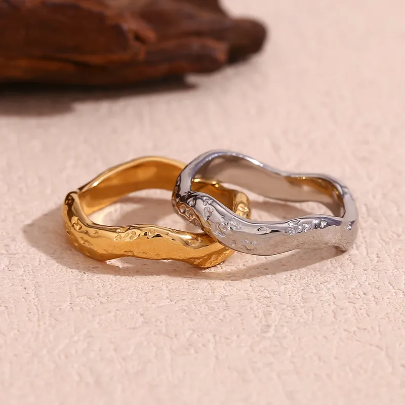 Wholesale 304 Stainless Steel Waves PVD Coated Stone-Free 18K Real Gold Plated Basic Simple Style Classic Style Waterproof Non Tarnish Plating Gold Si