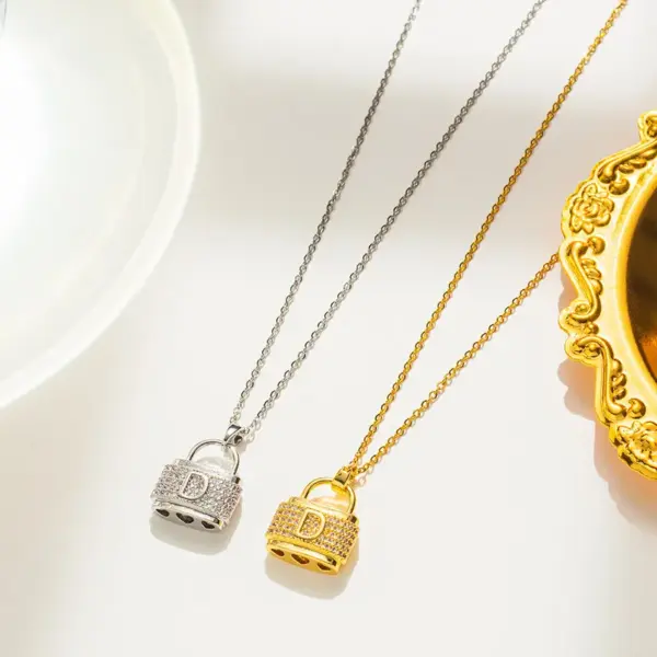 Wholesale PVD Coated Real Gold Plated Butterfly Key Lock Stainless Steel Waterproof Non Tarnish Pendant Necklace