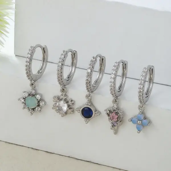 1 Piece Fashion Snake Butterfly Inlaid Zircon Brass Zircon 18K Gold Plated Drop Earrings