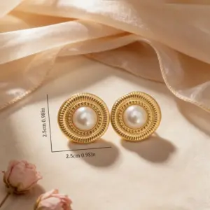 Gold Pearl Earrings4