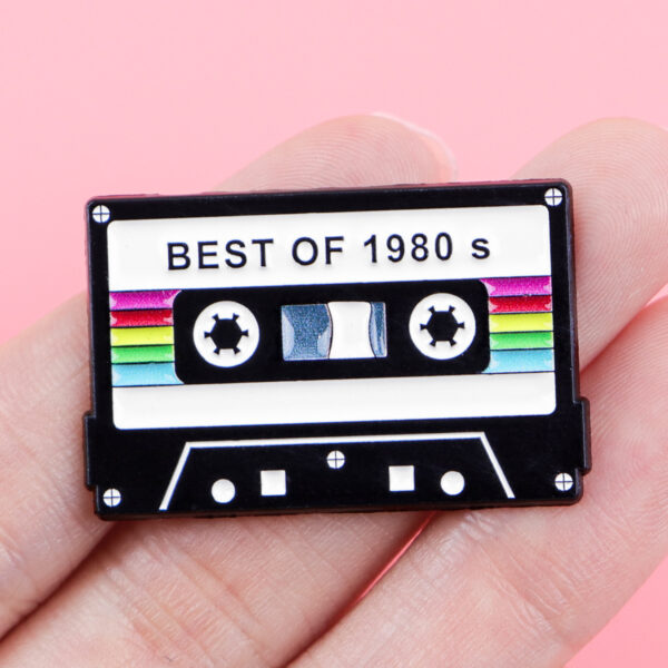 oly-9e4e915f12b3ef858c82a04772375d47 Wholesale Quote Brooch Cartoon Metal Badge English Letter Jewelry