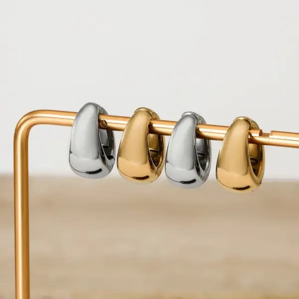 Wholesale PVD Coated Real Gold Plated 16K Gold White Gold Plated Solid Color 304 Stainless Steel Modern Style Artistic Waterproof Non Tarnish Ear Cuffs