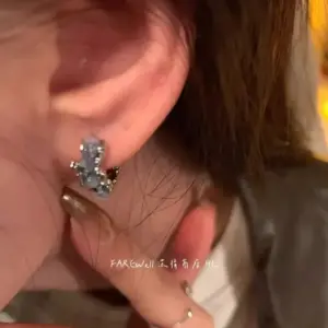 9#A1500 Silver Blue Crystal Earrings / 925 Silver