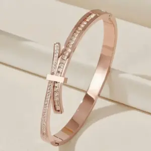 39B-C-8 Rose Gold Imitation Bowknot Design Row Diamond Bracelet