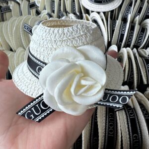 LBB-20 White Camellia Straw Hat / Labubu is wearable in its first, second, and third generations.