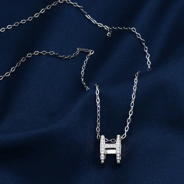 Wholesale Simple Style Shiny Round Water Droplets Bow Knot Copper Plating Inlay Zircon Silver Plated Pendant Necklace Necklace Pendant