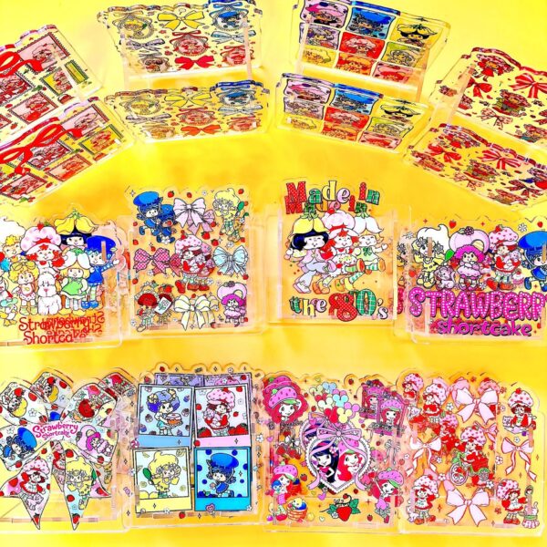 Wholesale Acrylic Pen Holder and Pen Box Storage Cross-Border Tk Beauty Area Popular Strawberry Girl Strawberry Shortcake