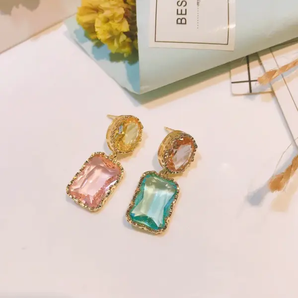 Wholesale European And American Baroque Earrings Designer Color Copper Earrings