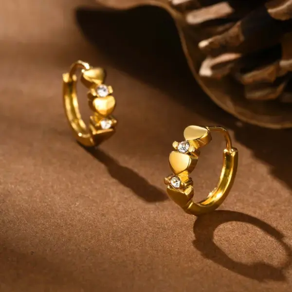 201 Stainless Steel Heart Shape Flower PVD Coated Zircon Real Gold Plated 18K Gold Basic Simple Style Waterproof Non Tarnish Earrings