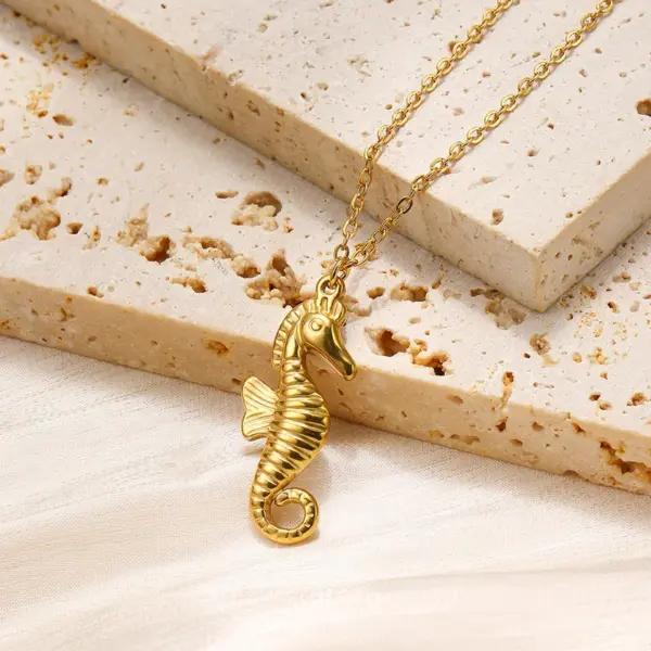 Wholesale Jewelry Glam Luxurious Classic Style Tortoise Starfish Crab 304 Stainless Steel Titanium Steel Cable Chain Snake Chain Pendant Necklace