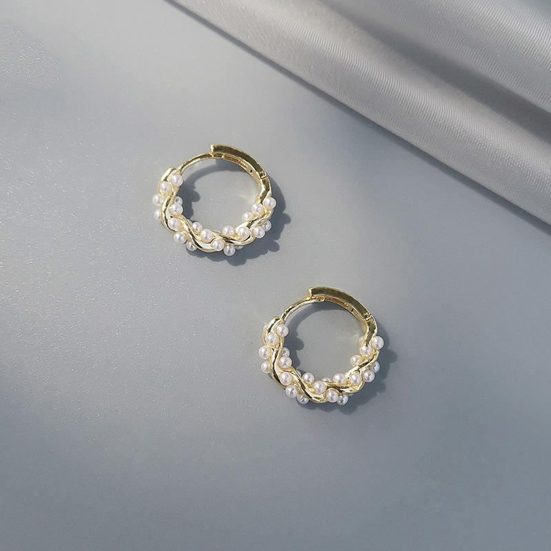 Wholesale 2023 New Pearl Earrings Irregular Temperament Earrings Internet Celebrity Trendy Earrings Small and Exquisite Earrings Women's Trend