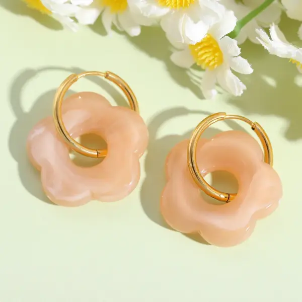 Wholesale Ion Plating (IP) Real Gold Plated 18K Gold Flower 304 Stainless Steel Cute Romantic Artistic Waterproof Non Tarnish Earrings