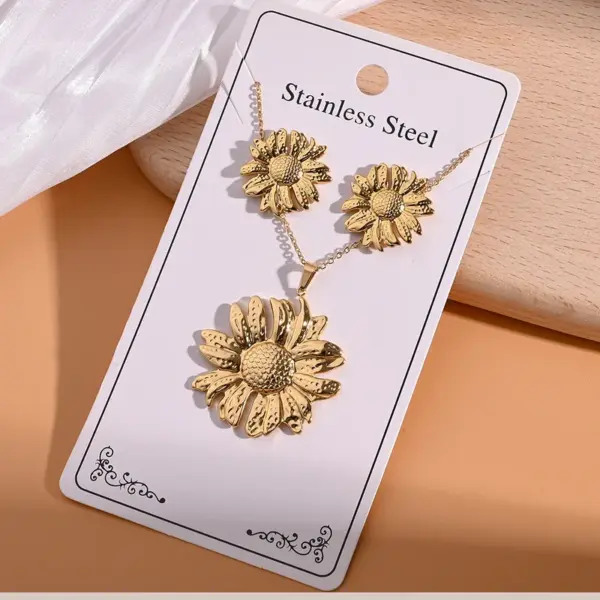 Wholesale Electroplating Golden Plated Sunflower Red Heart 304 Stainless Steel Casual Elegant Handmade Polishing Plating Jewelry Set