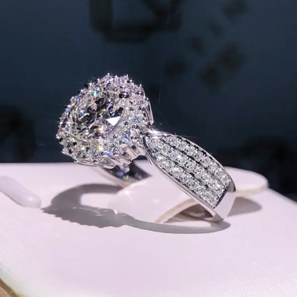 Wholesale Jewelry Simple Style Flower Copper Artificial Gemstones Diamond