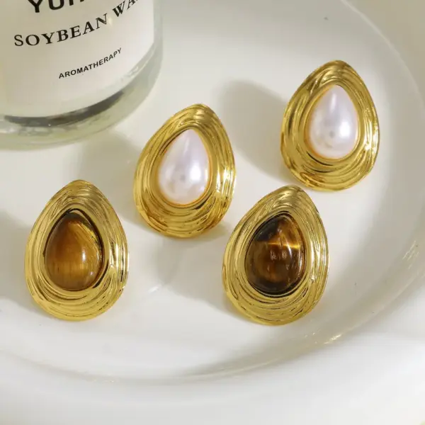 Wholesale PVD Coated 18K Gold Plated Water Droplets 304 Stainless Steel Retro Baroque Style Classic Style Waterproof Non Tarnish Ear Studs