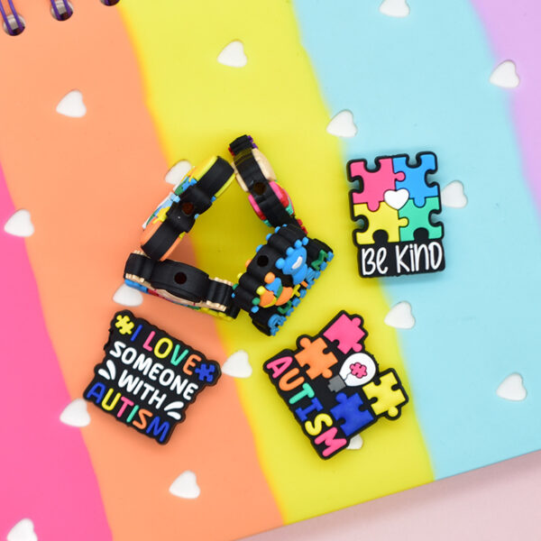 oly-9f8cfdf5b9cd58b7a96bbae59f733682 Wholesale Random 100pcs Cartoon Autism Pattern Beads