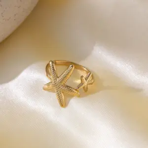 Qyf54 Starfish Ring / Gold