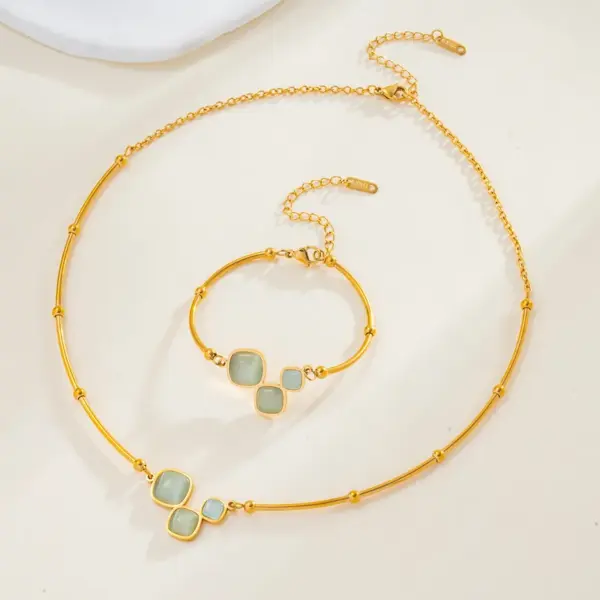 Wholesale PVD Coated Square 304 Stainless Steel Glam Romantic Waterproof Non Tarnish Bracelets Necklace