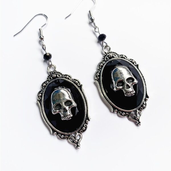 oly-9ff6cecfcd9421112620822ce3c6db86 Wholesale Gothic skull pendant, Gothic skull earrings factory direct sales
