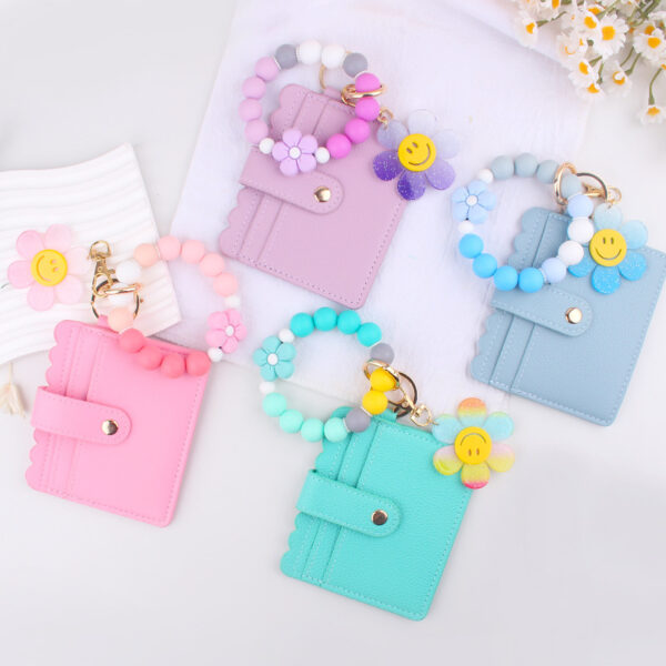 Wholesale Cartoon Suower Flower Card Holder Jewelry Beaded DIY Silicone Bracelet Bracelet Wallet Keychain Pendant