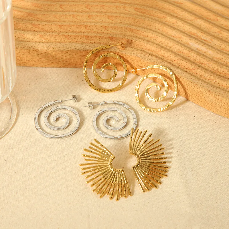 Wholesale PVD Coated Real Gold Plated Circle Lines 304 Stainless Steel Simple Style Commute Waterproof Non Tarnish Ear Studs