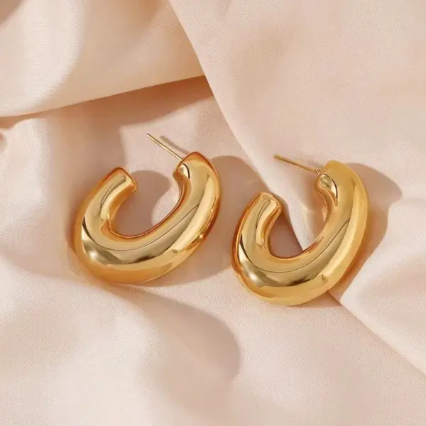 Wholesale Letter Stainless Steel Elegant Simple Style Earrings