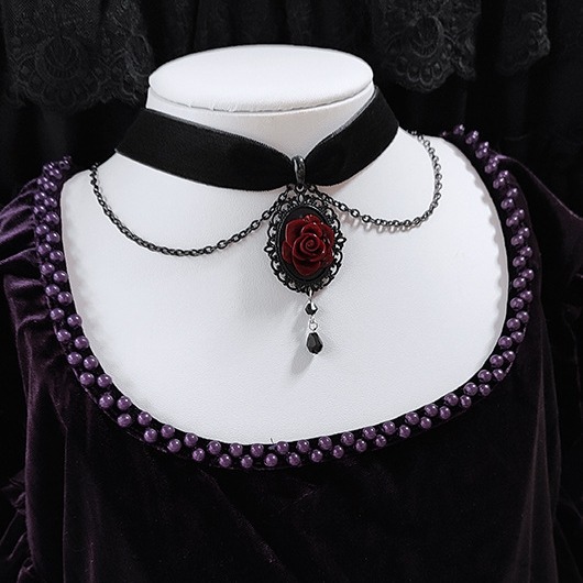 Wholesale Cross-border foreign trade Gothic Dark Rose Necklace Personality Collar Halloween Gothic Necklace Factory Outlet