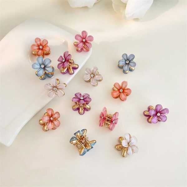 Wholesale Crystal Five-Petal Flower Small Grabber Small and Exquisite Popular Hairpin Broken Hair Bangs Top Clip Headdress Mini Grabber