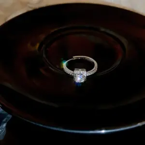 37# Ring-Silver-Single Row