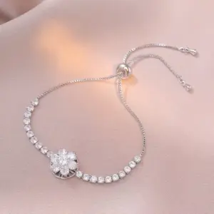 X3171 Flower Rotating Necklace