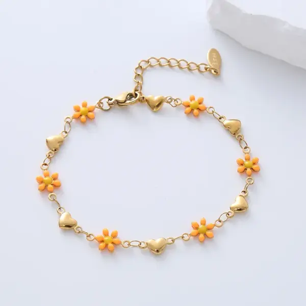 Wholesale 304 Stainless Steel Heart Shape Flower PVD Coated No Inlaid 18K Gold Plated Simple Style Waterproof Non Tarnish Epoxy Lobster Trigger Clasp Closure Colorful Gold Bracelets