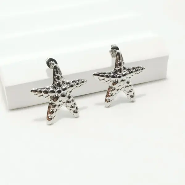 Wholesale 304 Stainless Steel Starfish Ion Plating (IP) Golden Plated Elegant Retro Waterproof Non Tarnish Gold Silver Ear Studs