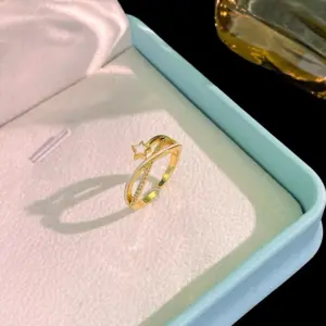 【F1161】Cross Star Shape Ring / Gold