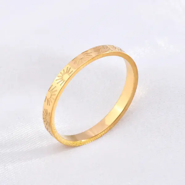 Wholesale PVD Coated Real Gold Plated 18K Gold Sun Solid Color Stainless Steel Simple Style Waterproof Non Tarnish Rings