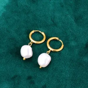 Wholesale Elegant Geometric Plating 304 Stainless Steel Titanium Steel Freshwater Pearl 18K Gold Plated Vacuum Plating PVD Coated Drop Earrings