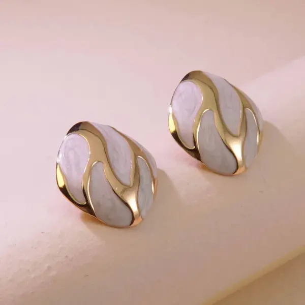 304 Stainless Steel Plastic Geometric Electroplating Imitation Gold Simple Style Commute Ear Studs