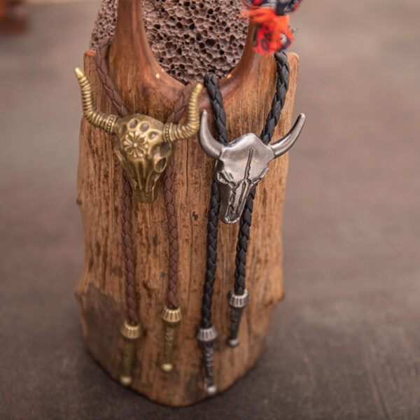 oly-a137712034b26565bc6dd6c0a87e4a63 Wholesale Cow Head Alloy Accessories Polo Tie Fashion Collar Necklace