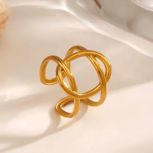 Wholesale Ion Plating (IP) 18K Gold Plated Oval 304 Stainless Steel Simple Style Waterproof Non Tarnish Open Rings