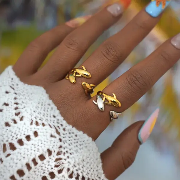 Wholesale PVD Coated Real Gold Plated 18K Gold Dolphin Fish 304 Stainless Steel Hawaiian Vacation Beach Waterproof Non Tarnish Open Rings