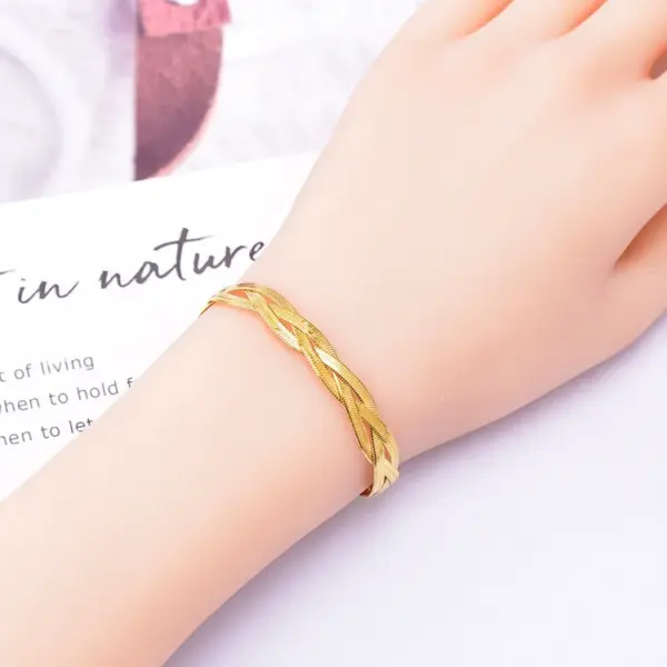 Wholesale Simple Style Solid Color Titanium Steel Plating Gold Plated Bracelets