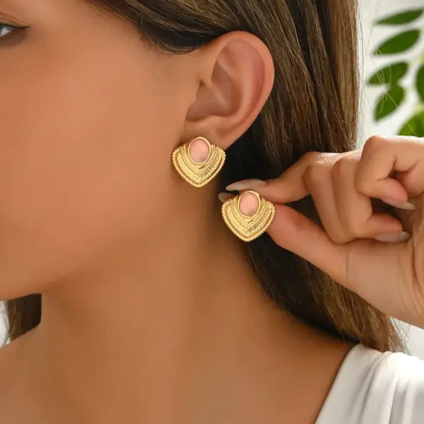 Wholesale 304 Stainless Steel Solid Color PVD Coated Real Gold Plated Real Gold Plated Casual Simple Style Waterproof Non Tarnish Earrings