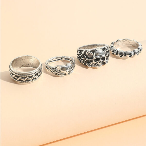 Wholesale European and American fashion jewelry men's punk exaggerated ring Gothic style imp skull heart ring 4-piece set