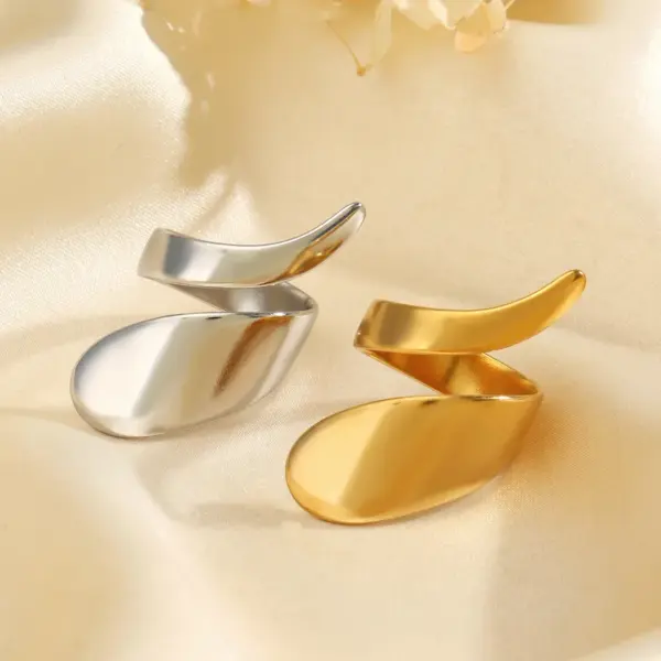 Ion Plating (IP) 18K Gold Plated Geometric 304 Stainless Steel IG Style Hip-Hop Simple Style Waterproof Non Tarnish Open Rings