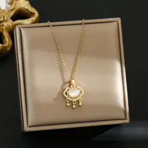 8308-Golden Single Hanger
