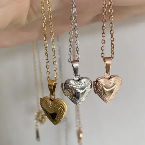 Wholesale Rose Gold Plated White Gold Plated Gold Plated 316 Stainless Steel Ion Plating (IP) Heart Shape IG Style Locket Necklace For Unisex