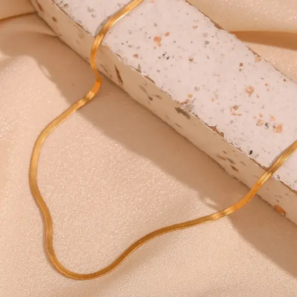 Wholesale Jewelry Casual Simple Style Solid Color 304 Stainless Steel 18K Gold Plated Plating Stainless Steel Necklaces