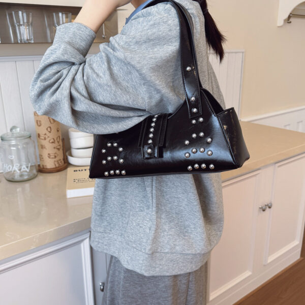 Wholesale Vintage Rivet Handbag High-end Women's Shoulder Bag Underarm Bag