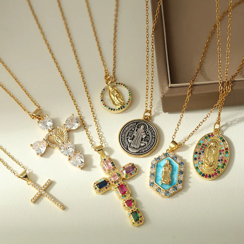 Wholesale PVD Coated Real Gold Plated Cross Virgin Mary Heart Shape 304 Stainless Steel Retro Commute Waterproof Non Tarnish 304 Stainless Steel Lobst