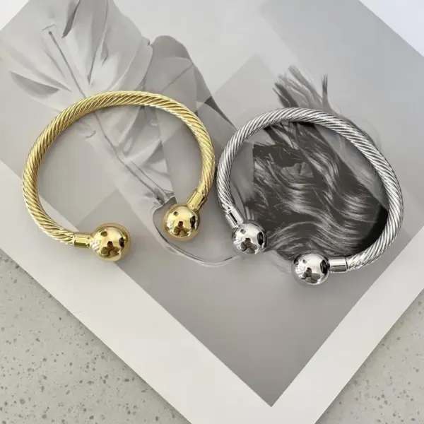 Wholesale Brass Spiral Stripe Bangle
